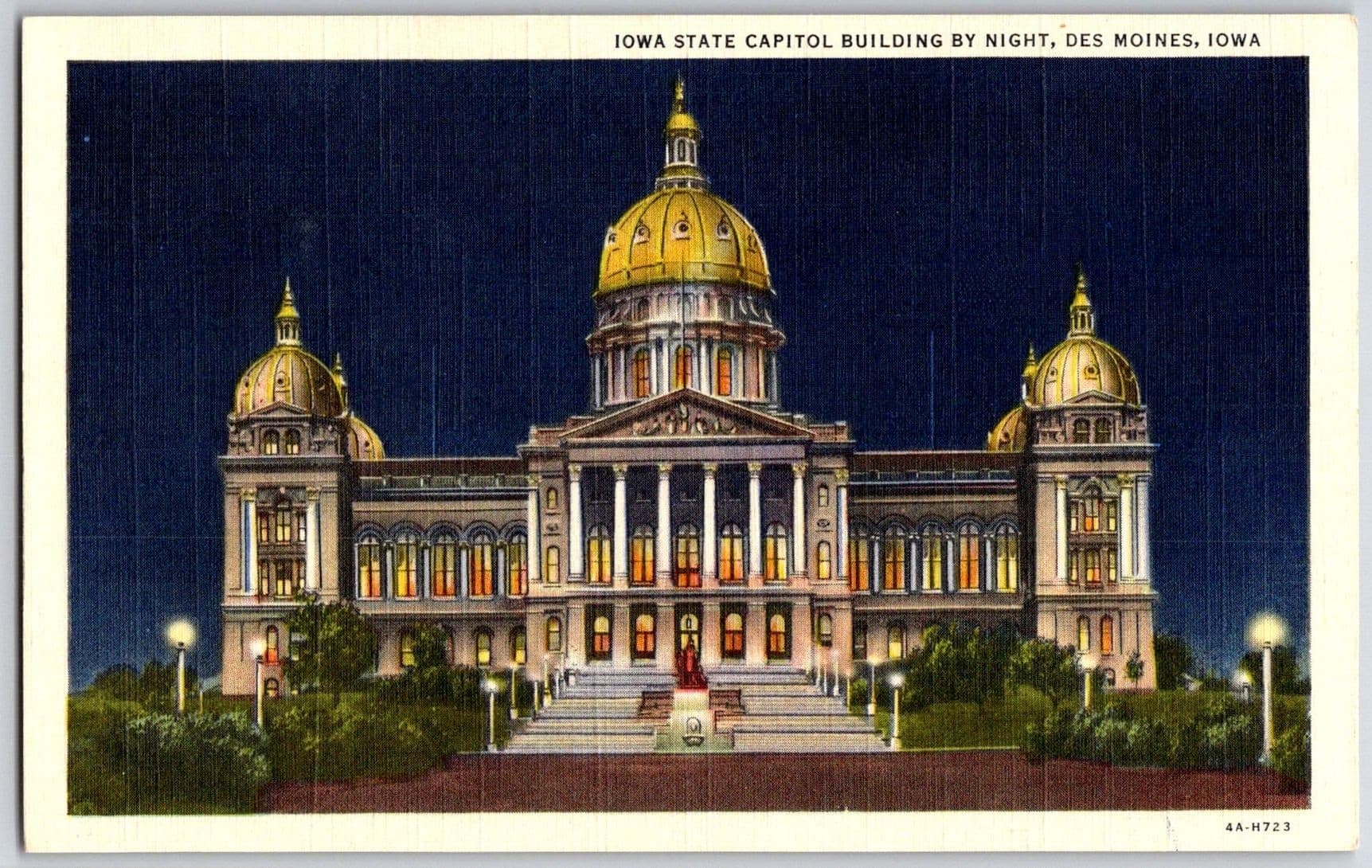 IOWA STATE CAPITOL BUILDING Des Moines Night View Postcard